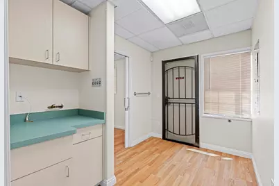 1041 McKeever Avenue, Hayward, CA 94541 - Photo 17