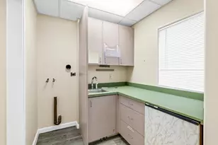 1041 McKeever Ave, Hayward, CA 94541 - Photo 23