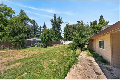 2709 Walnut Avenue, Carmichael, CA 95608 - Photo 39