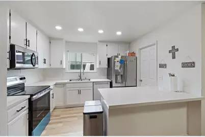 1464 Cavalier Place, Manteca, CA 95336 - Photo 35