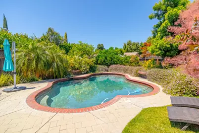 1104 Valencia, Modesto, CA 95350 - Photo 29