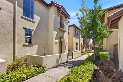 114 Barnhill Drive, Folsom, CA 95630 - Photo 3