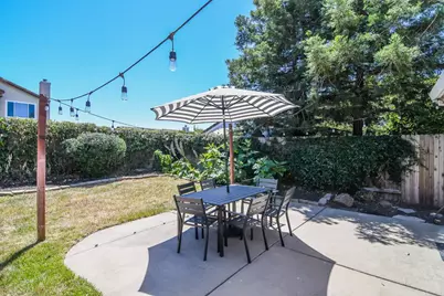 8976 Richborough Way, Elk Grove, CA 95624 - Photo 47