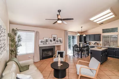 8976 Richborough Way, Elk Grove, CA 95624 - Photo 11