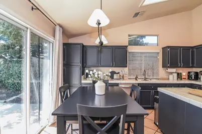 8976 Richborough Way, Elk Grove, CA 95624 - Photo 17