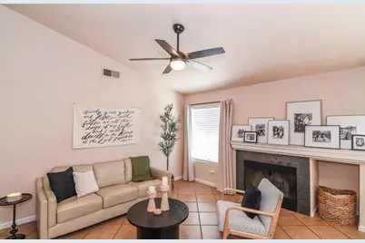 8976 Richborough Way, Elk Grove, CA 95624 - Photo 13