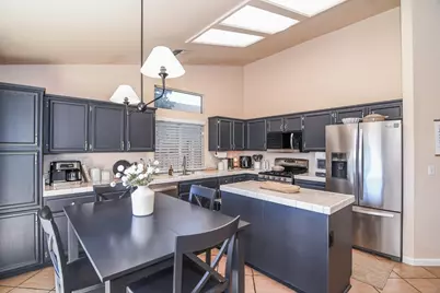 8976 Richborough Way, Elk Grove, CA 95624 - Photo 15