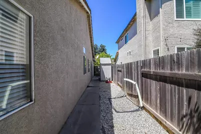 8976 Richborough Way, Elk Grove, CA 95624 - Photo 55