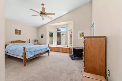 300 Whiterose Court, Roseville, CA 95747 - Photo 15