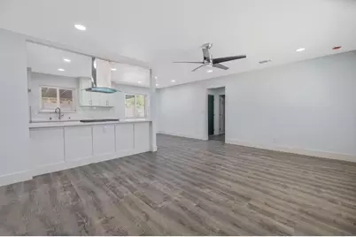 2673 S Bardell Avenue, Fresno, CA 93706 - Photo 7
