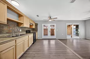 8837 Aylesford Ln, Stockton, CA 95210 - Photo 21