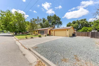 9490 Oak Grove Avenue, Knights Landing, CA 95645 - Photo 5