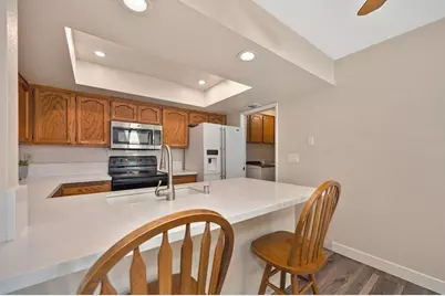 7448 Creekridge Lane, Citrus Heights, CA 95610 - Photo 17