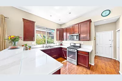 10169 Brenna Way, Elk Grove, CA 95757 - Photo 13