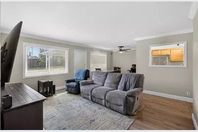 6812 Weddigen Way, North Highlands, CA 95660 - Photo 19