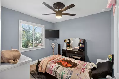 6812 Weddigen Way, North Highlands, CA 95660 - Photo 17