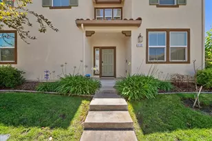 8130 Astaire Ln, Fair Oaks, CA 95628 - Photo 3