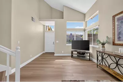 8509 Zachis Way, Antelope, CA 95843 - Photo 5