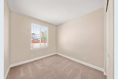 15492 Warbler Place, Lathrop, CA 95330 - Photo 9
