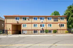 404 W Oak St, Stockton, CA 95203 - Photo 1