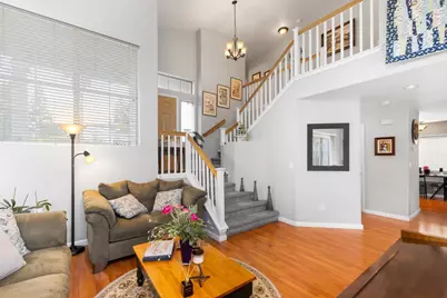 8225 Burloak Way, Elk Grove, CA 95758 - Photo 5