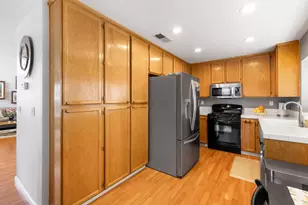 8225 Burloak Way, Elk Grove, CA 95758 - Photo 11