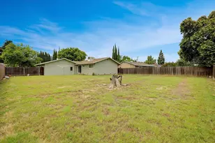 1328 Crest Dr, Yuba City, CA 95993 - Photo 23