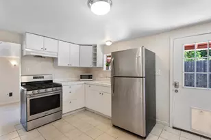 4948 10th Ave, Sacramento, CA 95820 - Photo 27