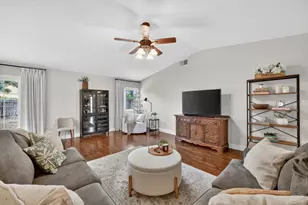 637 Oakborough Ave, Roseville, CA 95747 - Photo 9