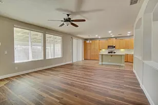 4509 Blossom Ranch Dr, Elk Grove, CA 95757 - Photo 15