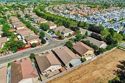 4509 Blossom Ranch Drive, Elk Grove, CA 95757 - Photo 13