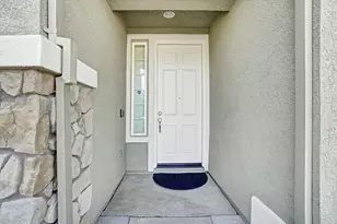 4509 Blossom Ranch Dr, Elk Grove, CA 95757 - Photo 3