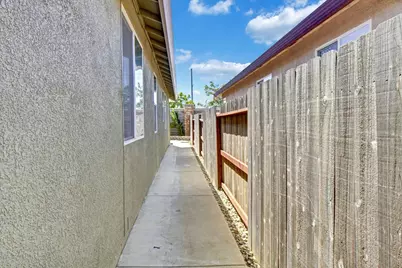 4509 Blossom Ranch Drive, Elk Grove, CA 95757 - Photo 31