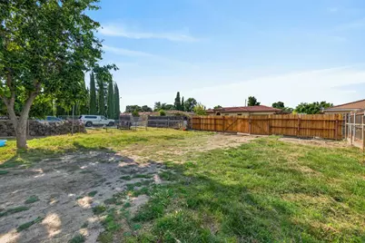 1005 Hawk Avenue, Sacramento, CA 95833 - Photo 5