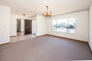 524 Woodside Dr, Woodland, CA 95695 - Photo 5