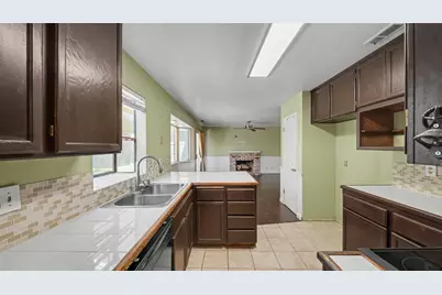 2405 Walnut Park Drive, Modesto, CA 95355 - Photo 19