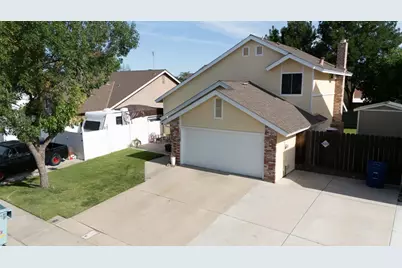 2405 Walnut Park Drive, Modesto, CA 95355 - Photo 5