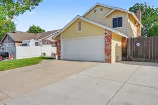 2405 Walnut Park Dr, Modesto, CA 95355 - Photo 3
