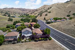 9016 Tee Box Ct, Patterson, CA 95363 - Photo 41