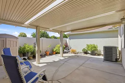 7526 Sunfaire Lane, Sacramento, CA 95828 - Photo 31