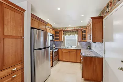 7526 Sunfaire Lane, Sacramento, CA 95828 - Photo 9