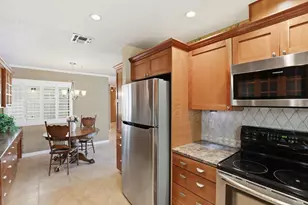 7526 Sun Faire Ln, Sacramento, CA 95828 - Photo 3