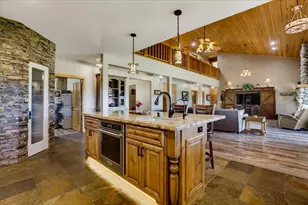 10203 Reedy Dr, Browns Valley, CA 95901 - Photo 9