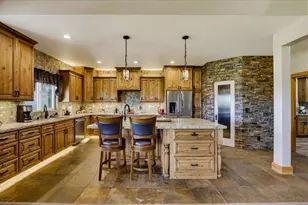 10203 Reedy Dr, Browns Valley, CA 95901 - Photo 7