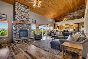 10203 Reedy Dr, Browns Valley, CA 95901 - Photo 3