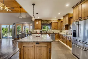 10203 Reedy Dr, Browns Valley, CA 95901 - Photo 11