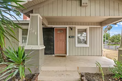 221 Alturas, Modesto, CA 95351 - Photo 37