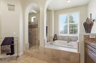 6813 Vilamoura Way, Elk Grove, CA 95757 - Photo 43
