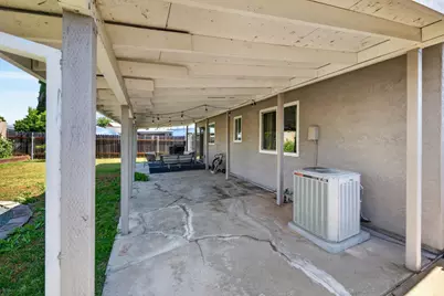 7920 Deer Water Drive, Sacramento, CA 95823 - Photo 41