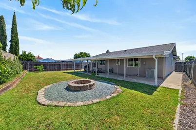 7920 Deer Water Drive, Sacramento, CA 95823 - Photo 39